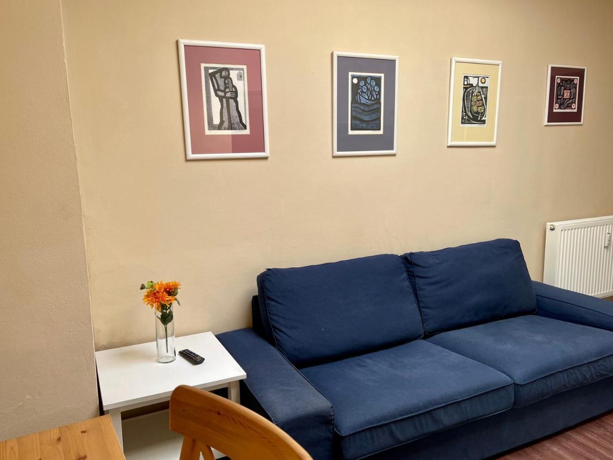 דצ'ין Apartman Galerie מראה חיצוני תמונה