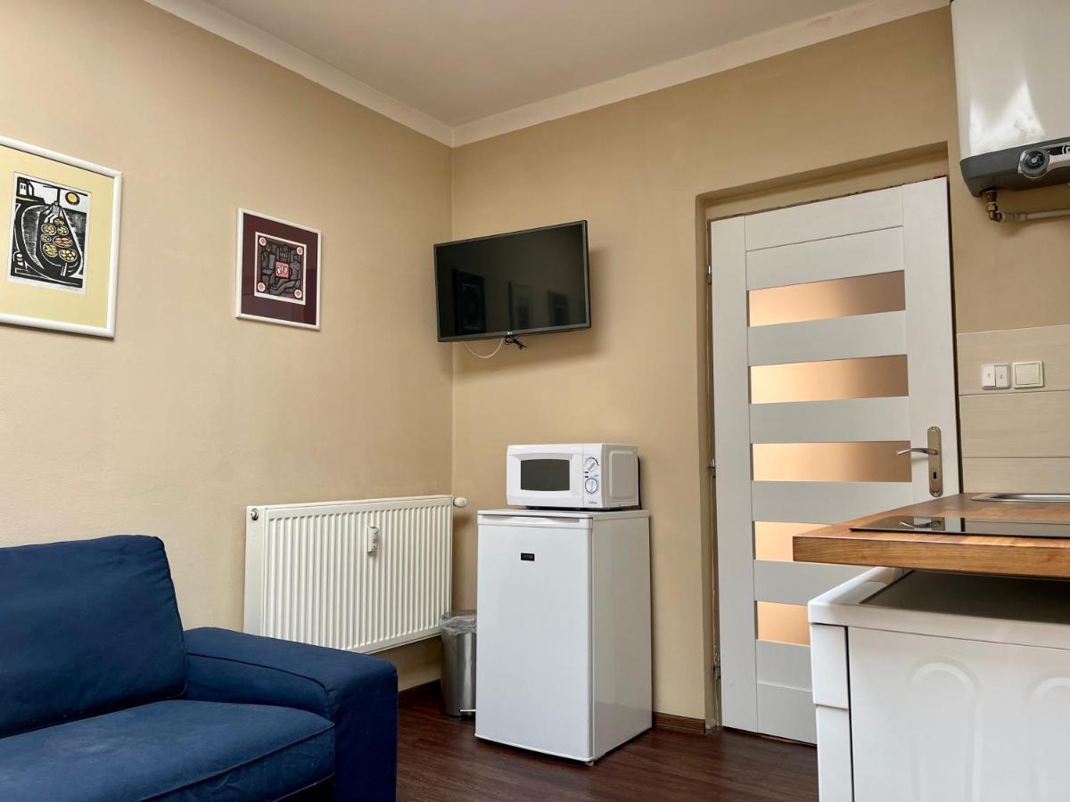 דצ'ין Apartman Galerie מראה חיצוני תמונה