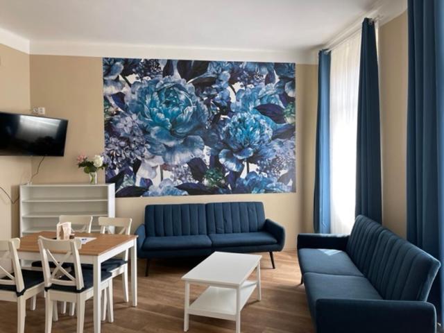 דצ'ין Apartman Galerie מראה חיצוני תמונה